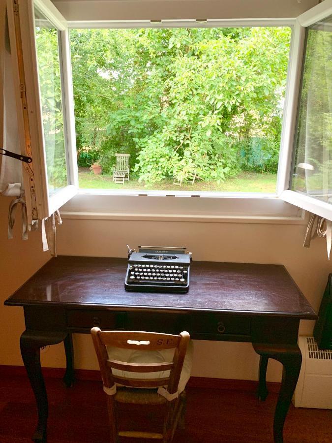 Charmante ancienne maison garde-barrière Oise 25min Roissy Betz Extérieur photo