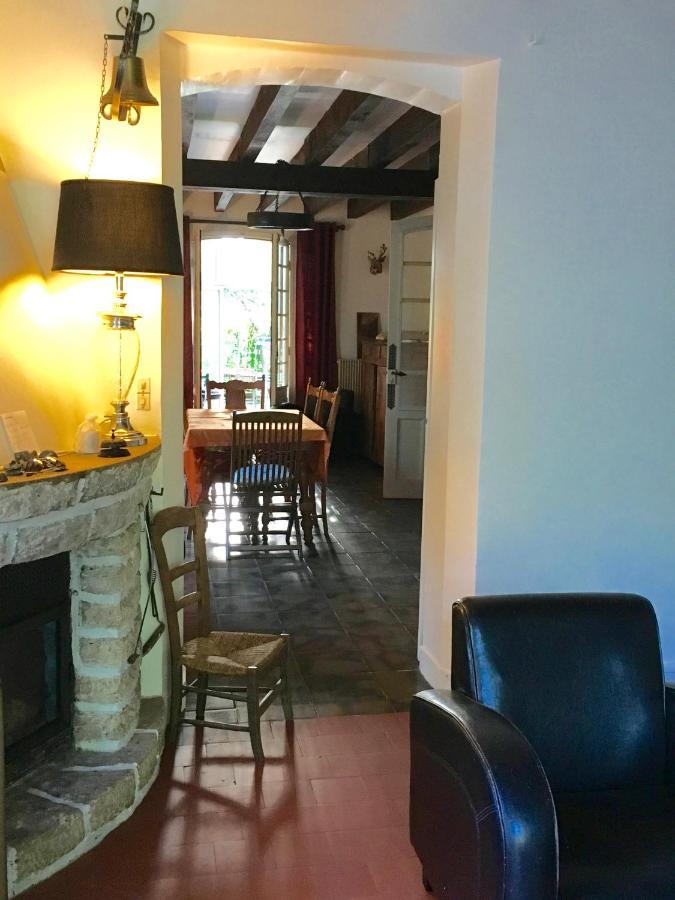 Charmante ancienne maison garde-barrière Oise 25min Roissy Betz Extérieur photo
