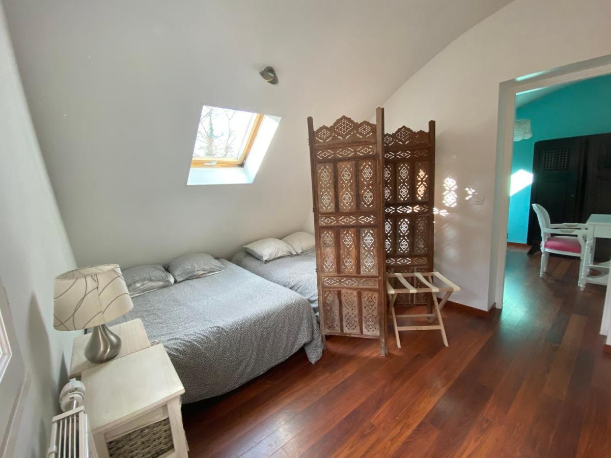 Charmante ancienne maison garde-barrière Oise 25min Roissy Betz Extérieur photo